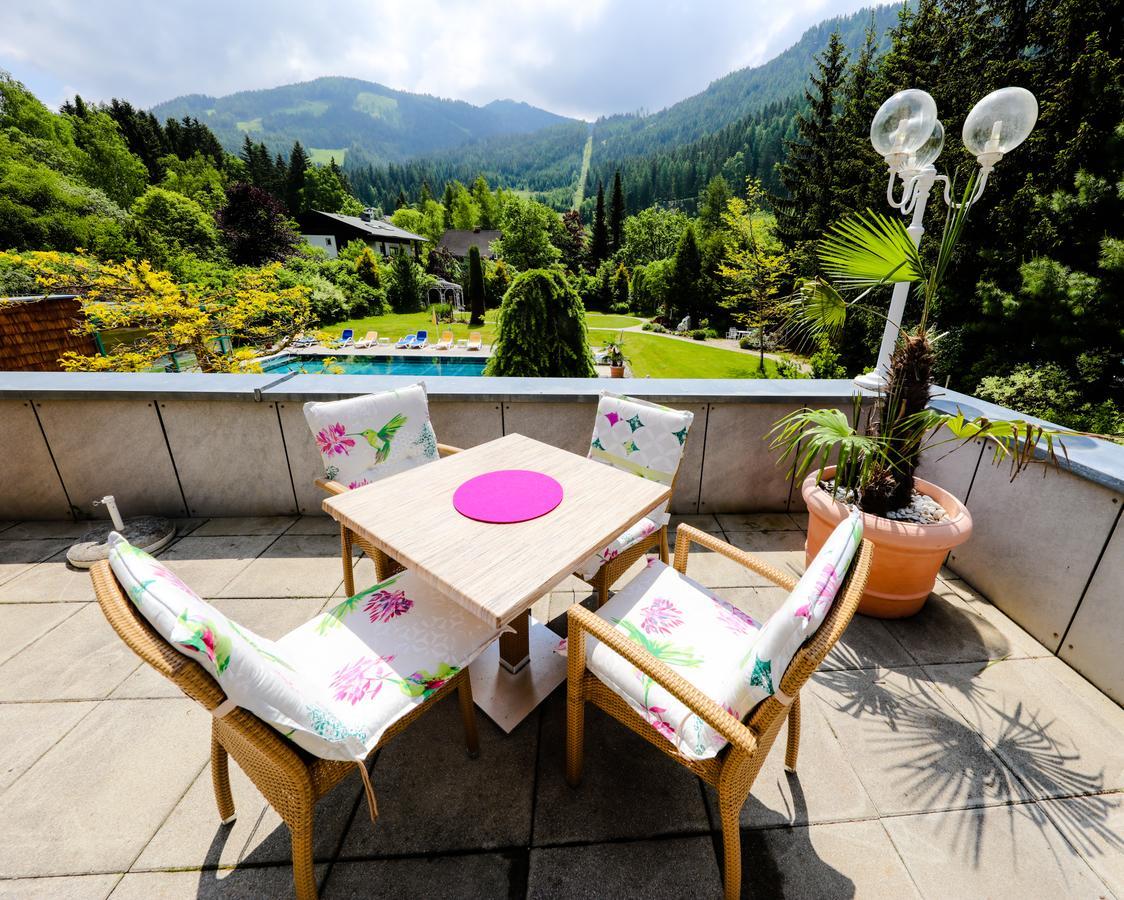 Kolmhof Hotel Bad Kleinkirchheim Bagian luar foto