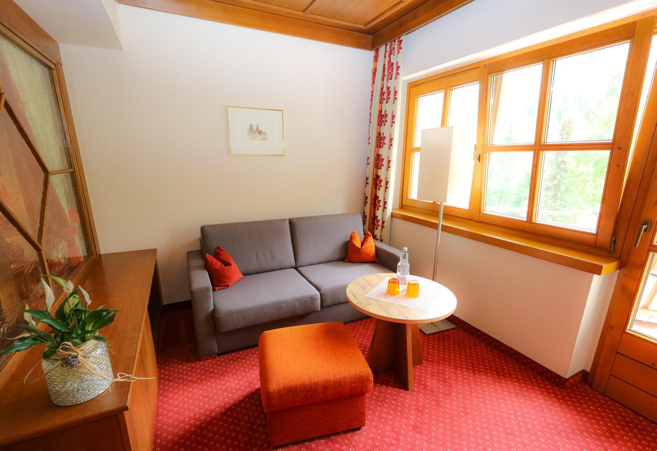 Kolmhof Hotel Bad Kleinkirchheim Bagian luar foto