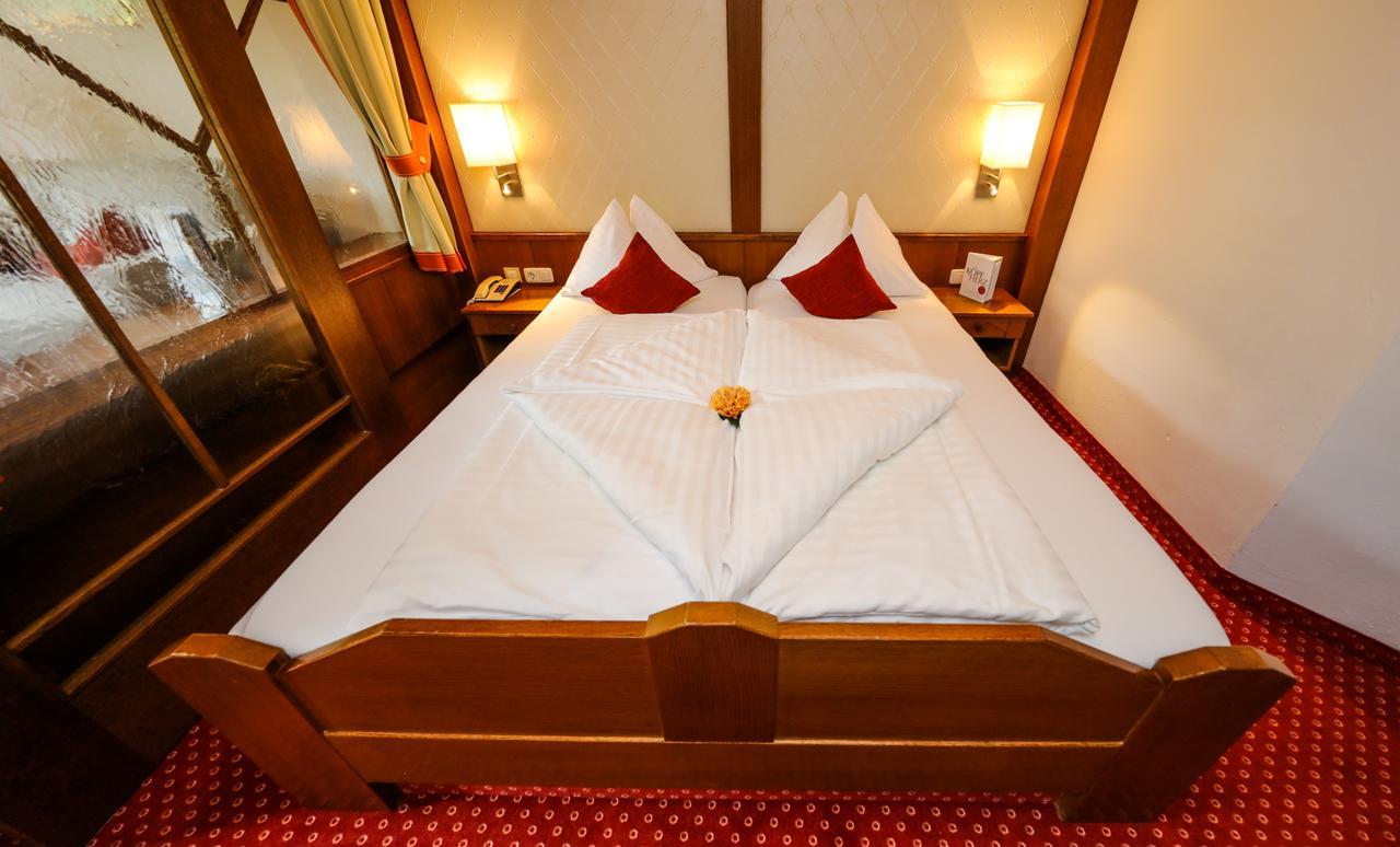 Kolmhof Hotel Bad Kleinkirchheim Bagian luar foto